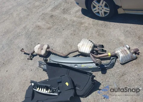 2015 Audi A4 2.0T Premium из США, поврежденный, VIN WAUFFAFL8FN005343